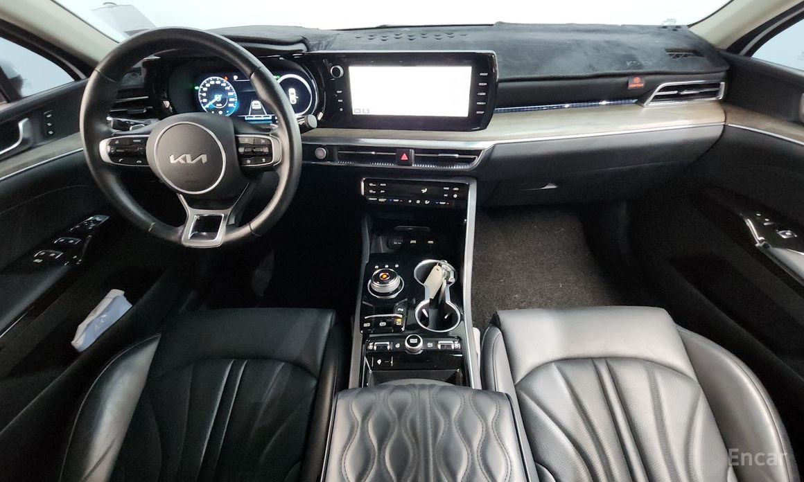 2022 Kia K5 III Signature с пробегом 80 404 км