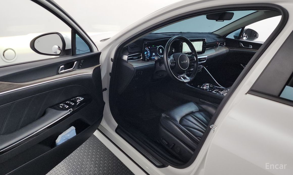 2022 Kia K5 III Signature с пробегом 80 404 км