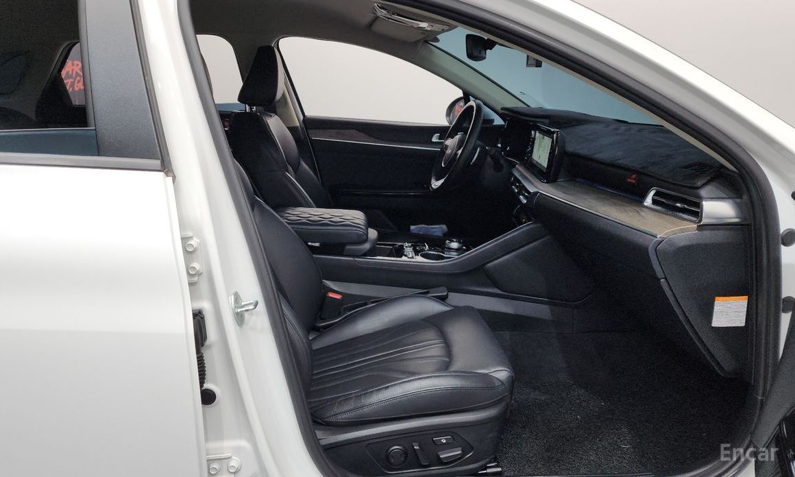 2022 Kia K5 III Signature с пробегом 80 404 км