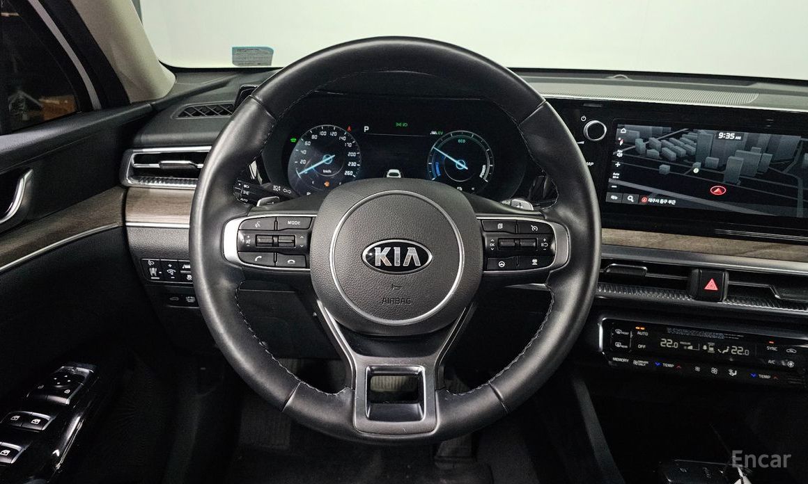 2021 Kia K5 III Noblesse с пробегом 135 428 км