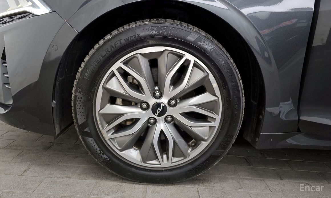 2022 Kia K5 III Signature с пробегом 70 409 км