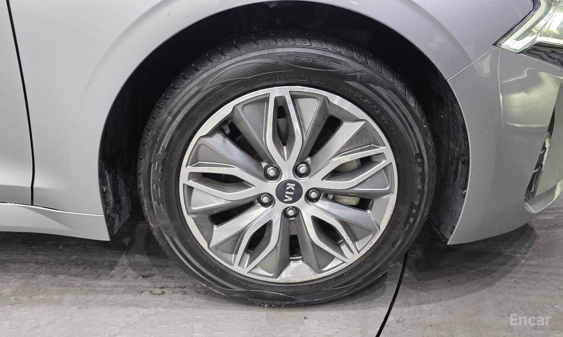 2021 Kia K5 III Noblesse с пробегом 111 358 км