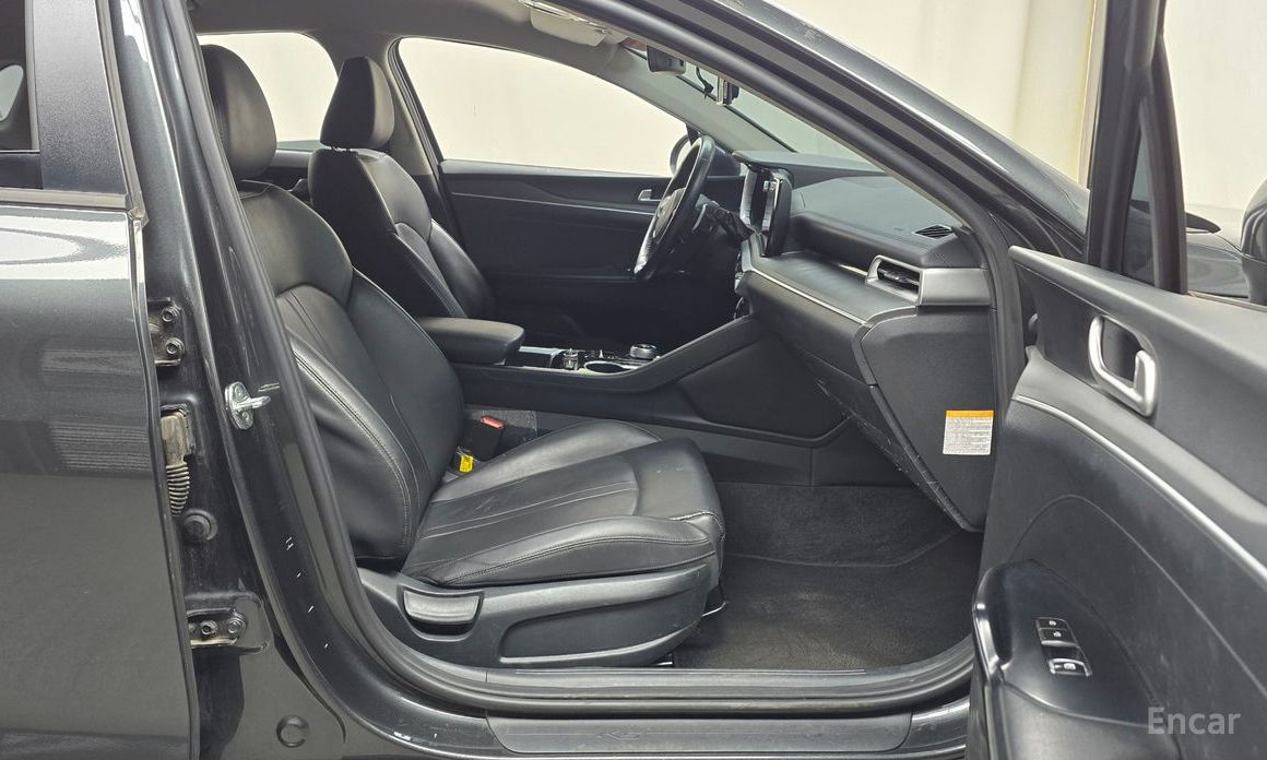 2022 Kia K5 III Prestige с пробегом 131 405 км