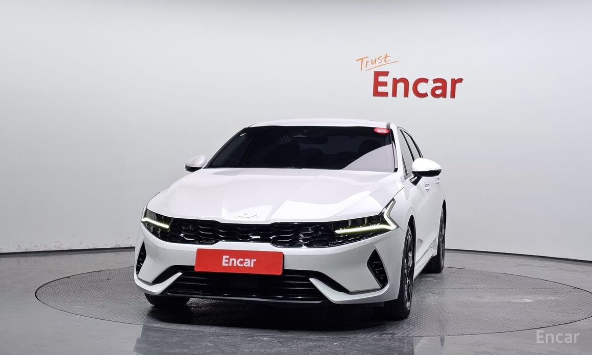 2022 Kia K5 III Signature с пробегом 82 323 км