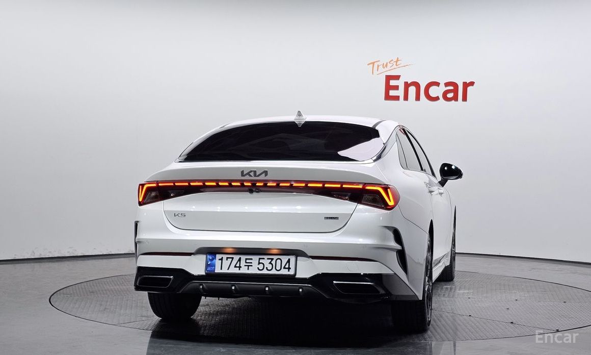 2022 Kia K5 III Signature с пробегом 82 323 км