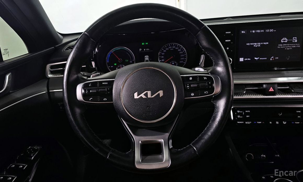 2021 Kia K5 III Prestige с пробегом 144 099 км