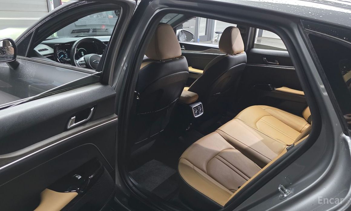 2021 Kia K5 III Noblesse с пробегом 111 358 км