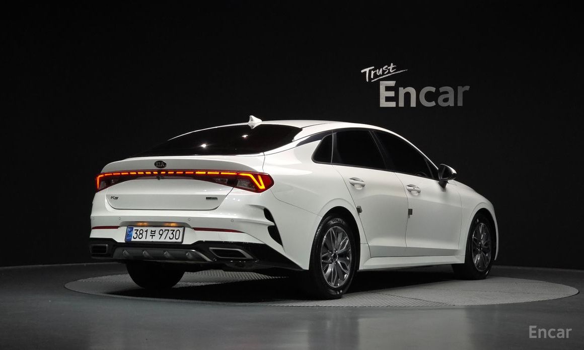 2021 Kia K5 III Prestige с пробегом 61 715 км