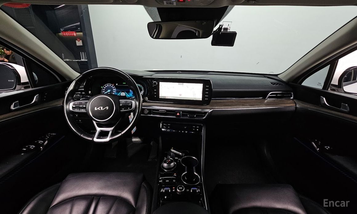 2022 Kia K5 III Signature с пробегом 82 323 км
