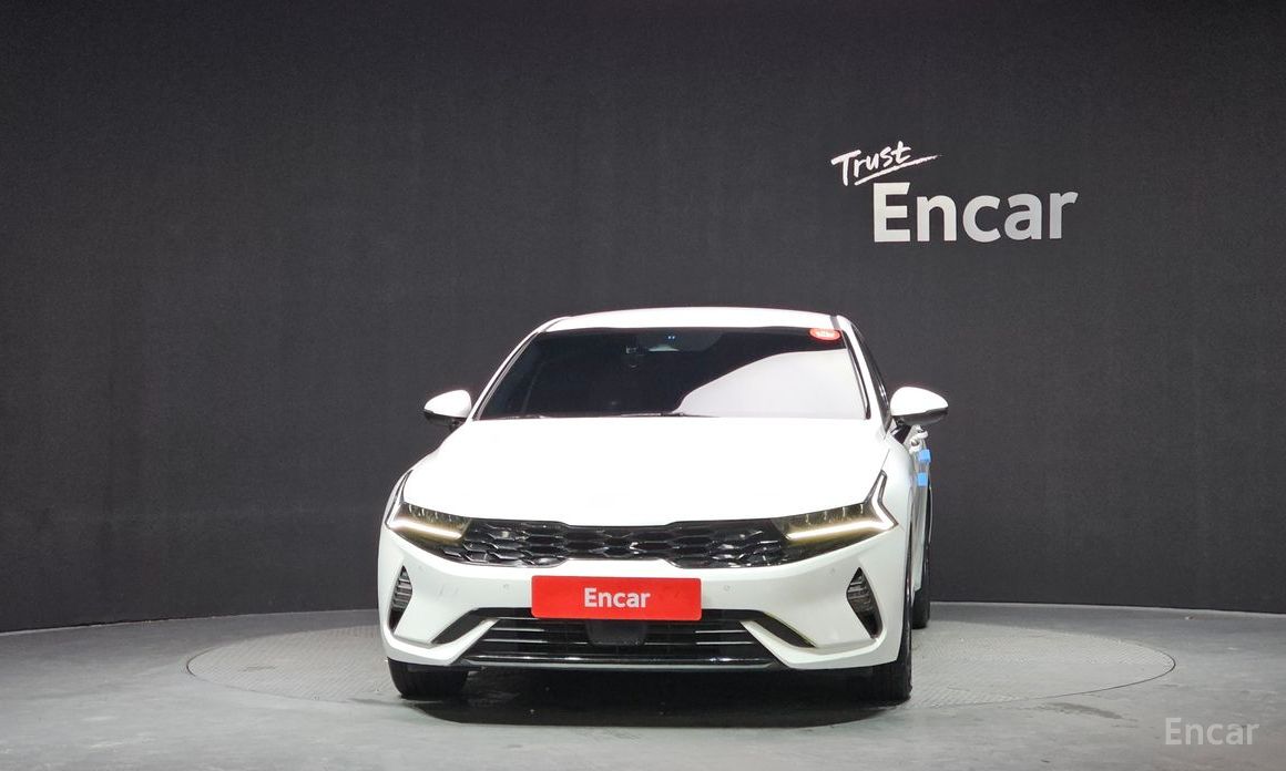 2022 Kia K5 III Prestige с пробегом 99 676 км
