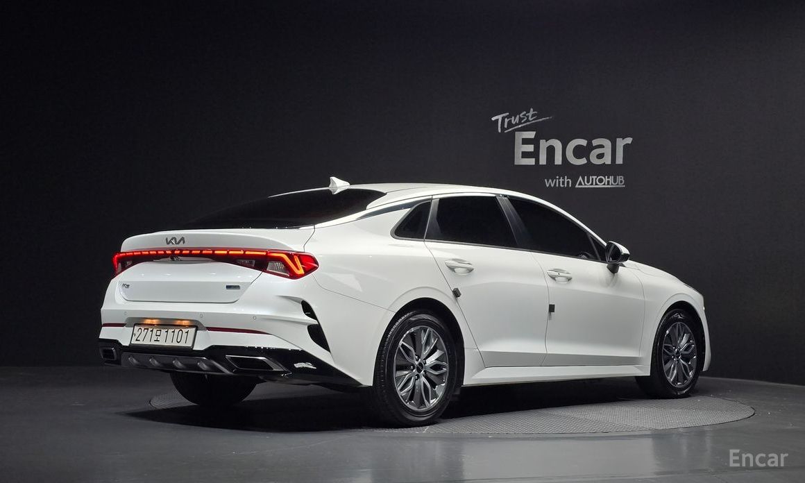 2021 Kia K5 III Noblesse с пробегом 124 533 км