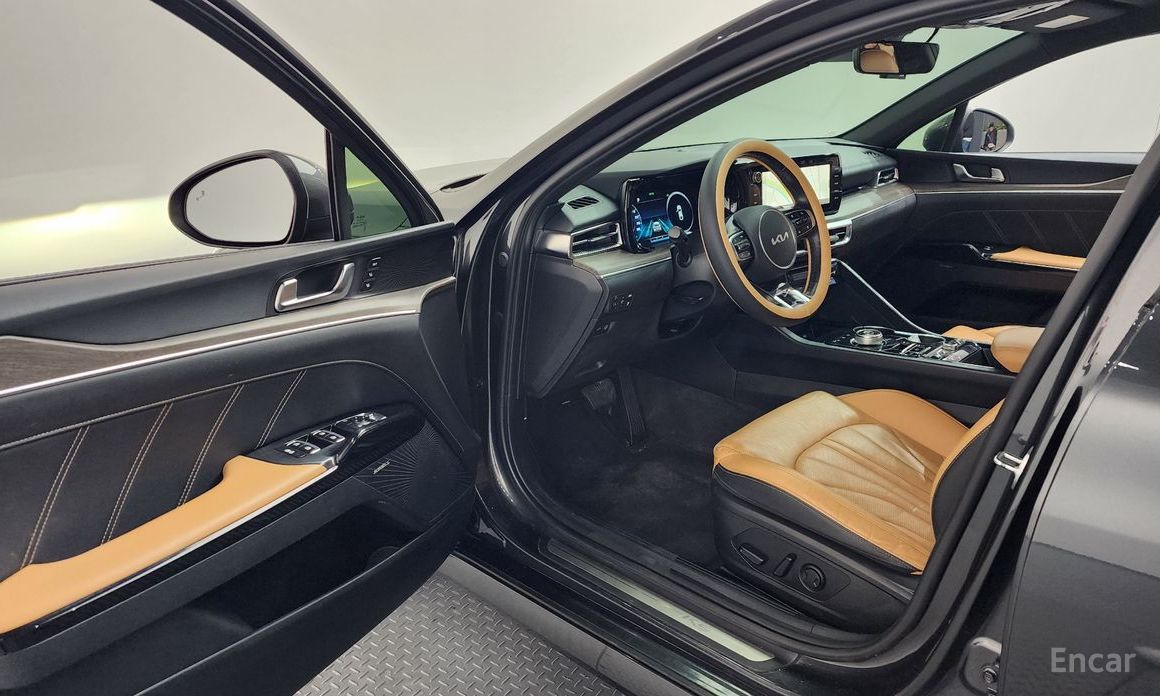 2021 Kia K5 III Signature с пробегом 78 008 км