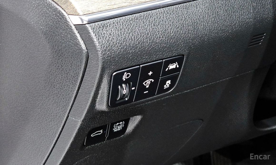 2022 Kia K5 III Signature с пробегом 82 323 км