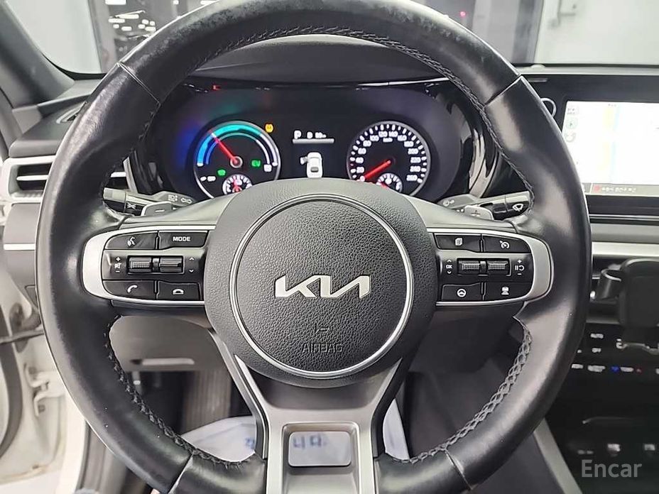 2022 Kia K5 III Prestige с пробегом 114 129 км