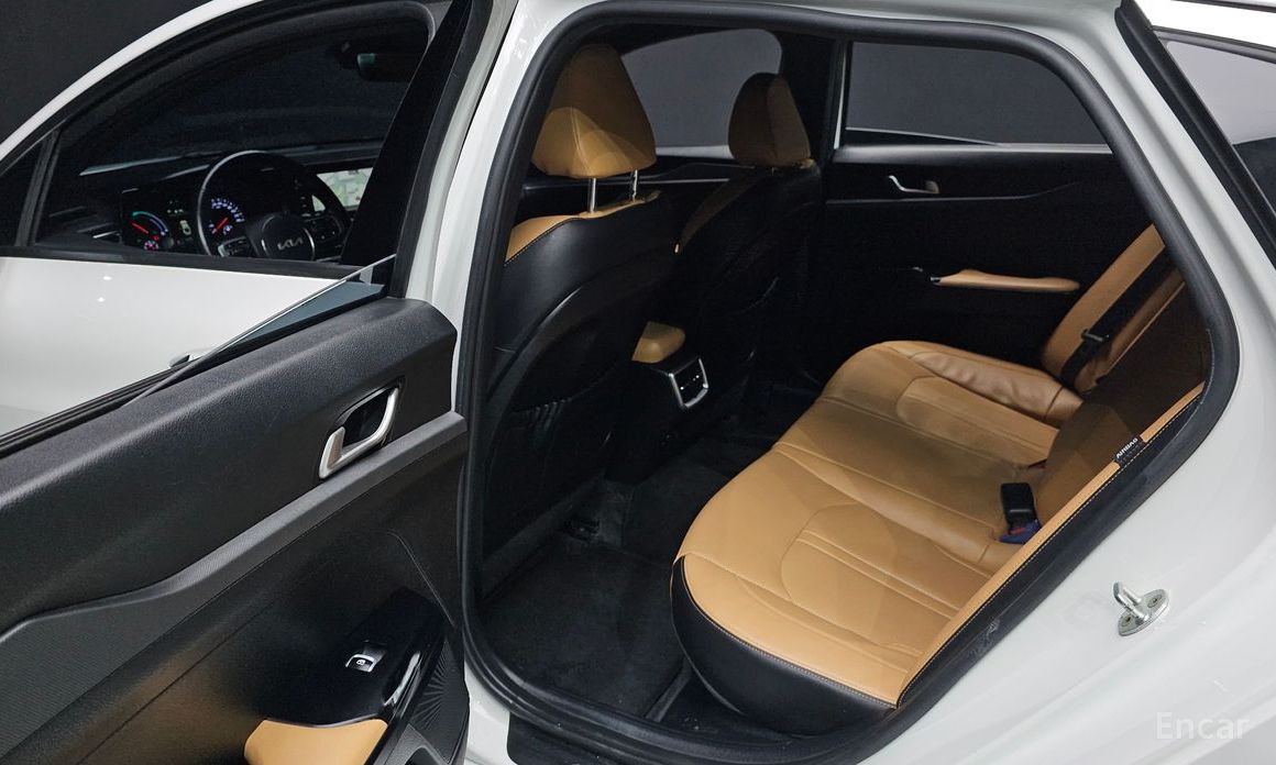 2022 Kia K5 III Prestige с пробегом 99 676 км