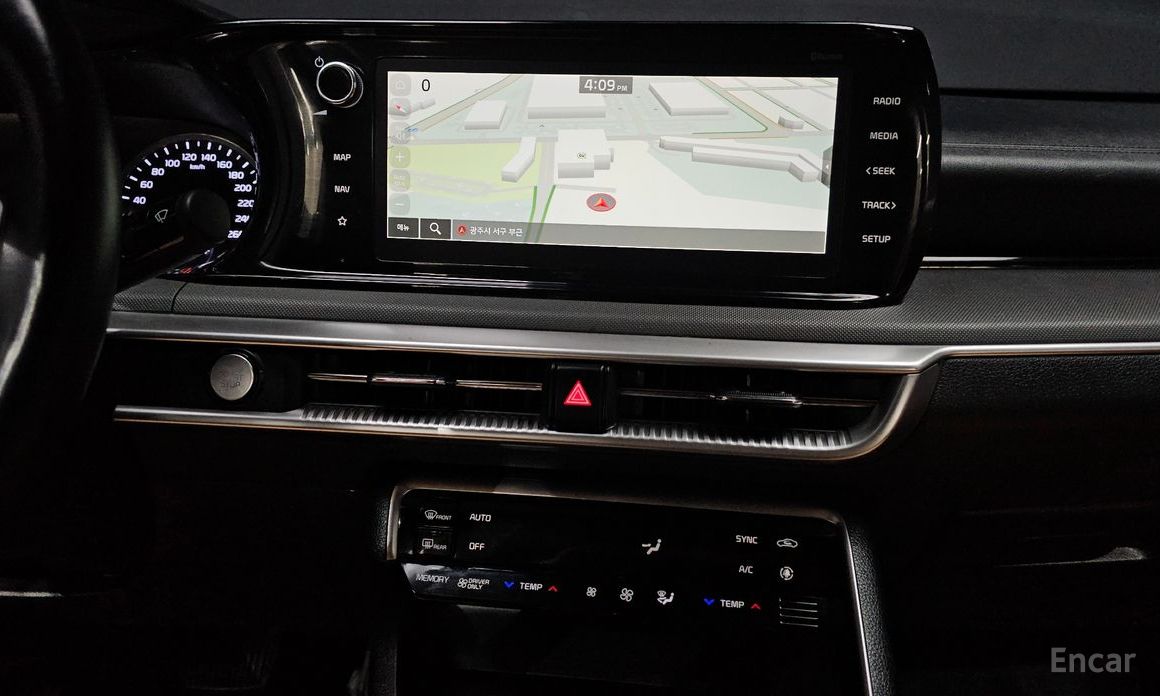 2022 Kia K5 III Prestige с пробегом 99 676 км