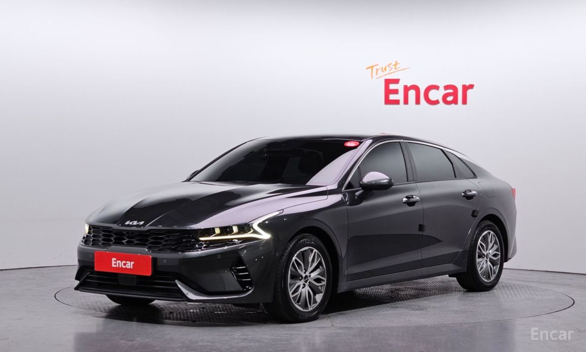 2022 Kia K5 III Signature с пробегом 70 441 км