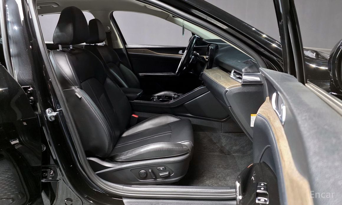 2022 Kia K5 III Noblesse с пробегом 77 311 км