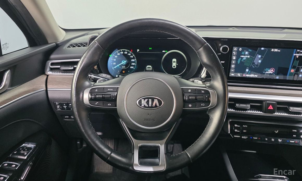2021 Kia K5 III Noblesse с пробегом 96 077 км