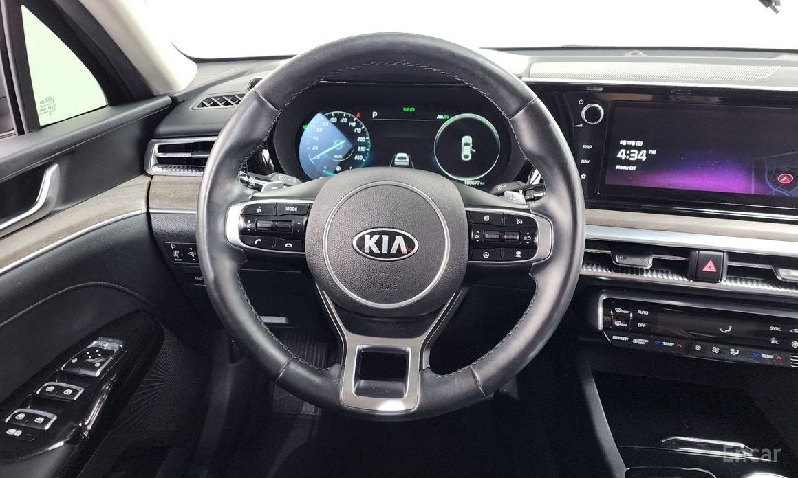 2021 Kia K5 III Noblesse с пробегом 100 677 км