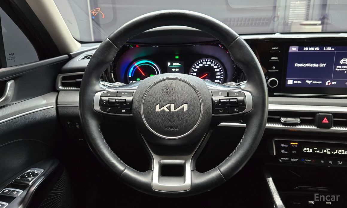 2022 Kia K5 III Prestige с пробегом 74 060 км