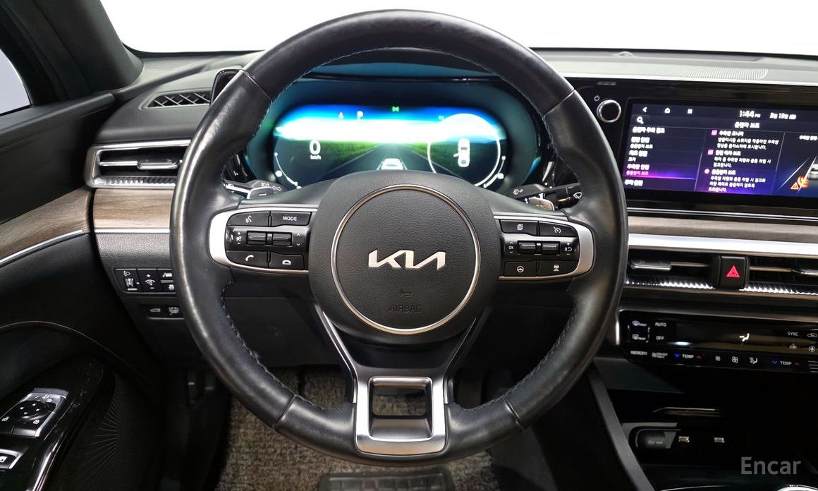 2022 Kia K5 III Noblesse с пробегом 51 891 км
