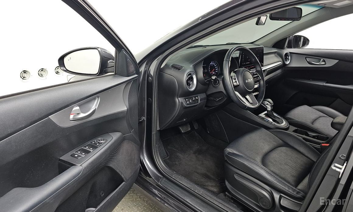 2022 Kia K3 II Рестайлинг 1.6 Prestige с пробегом 57 766 км
