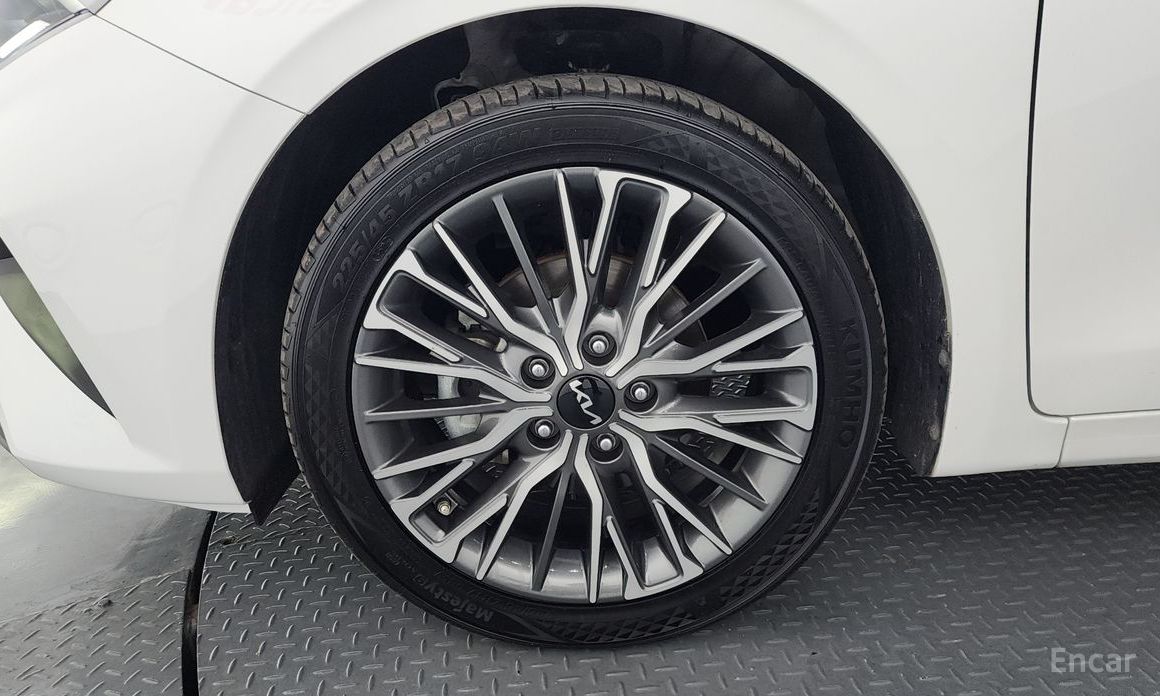 2022 Kia K3 II Рестайлинг 1.6 Prestige с пробегом 39 847 км