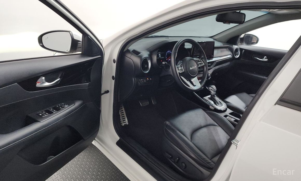 2022 Kia K3 II Рестайлинг 1.6 Prestige с пробегом 39 847 км