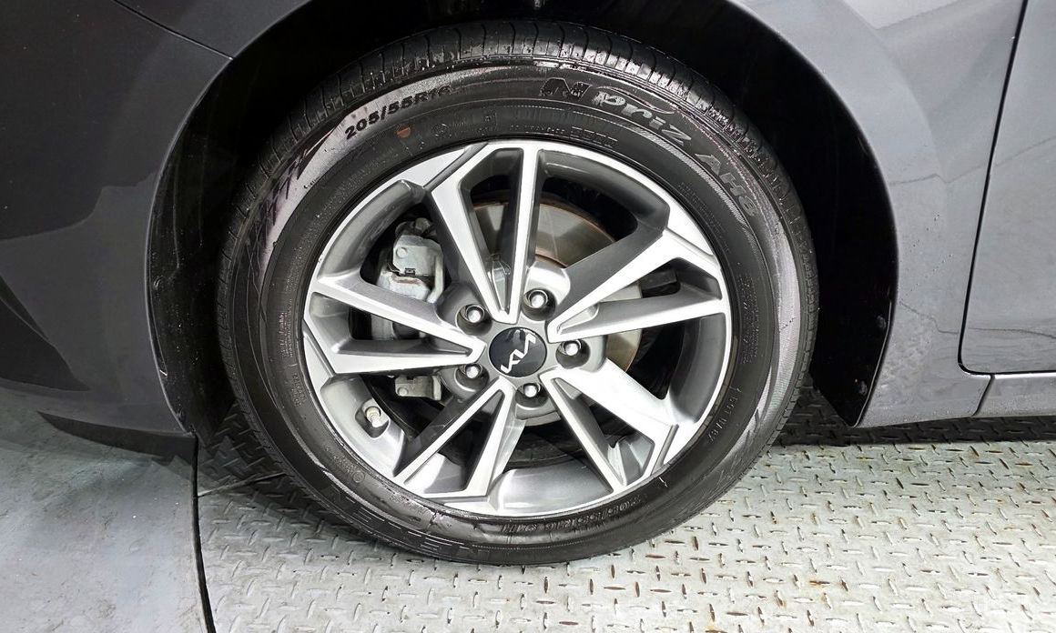 2022 Kia K3 II Рестайлинг 1.6 Prestige с пробегом 80 225 км