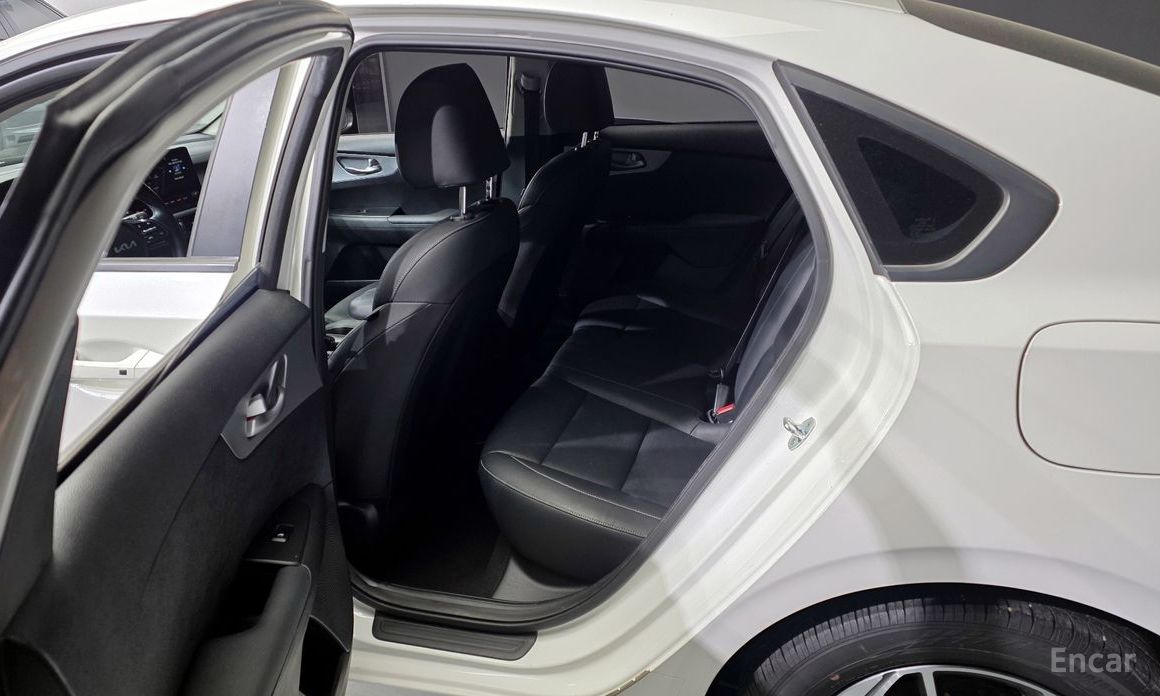 2022 Kia K3 II Рестайлинг 1.6 Prestige с пробегом 74 047 км