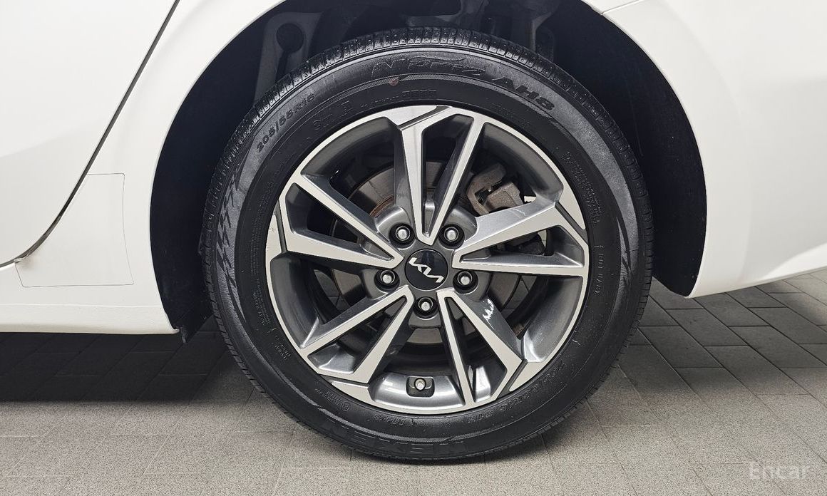 2022 Kia K3 II Рестайлинг 1.6 Trendy с пробегом 72 251 км