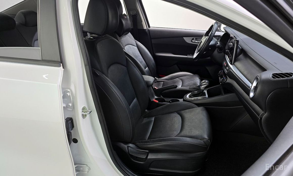 2021 Kia K3 II Рестайлинг 1.6 Prestige с пробегом 85 094 км