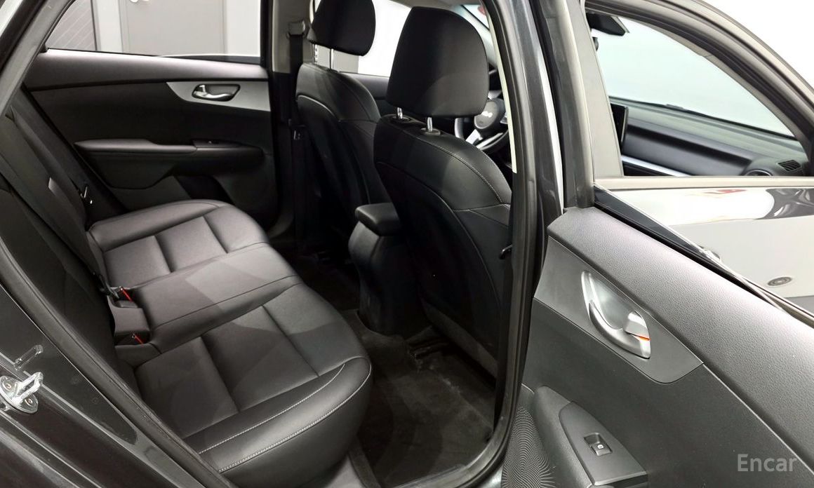 2021 Kia K3 II Рестайлинг 1.6 Trendy с пробегом 85 581 км