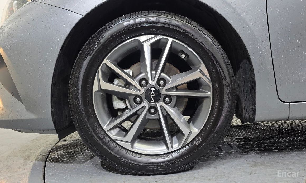 2022 Kia K3 II Рестайлинг 1.6 Prestige с пробегом 75 392 км