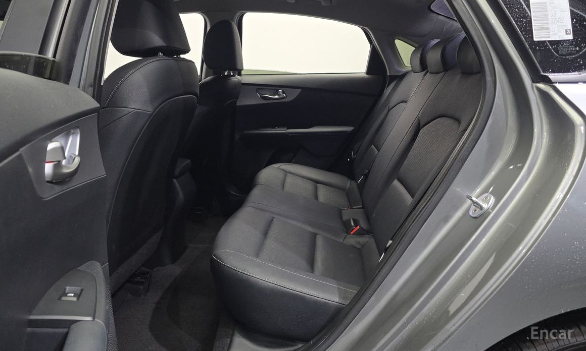 2022 Kia K3 II Рестайлинг 1.6 Prestige с пробегом 75 392 км