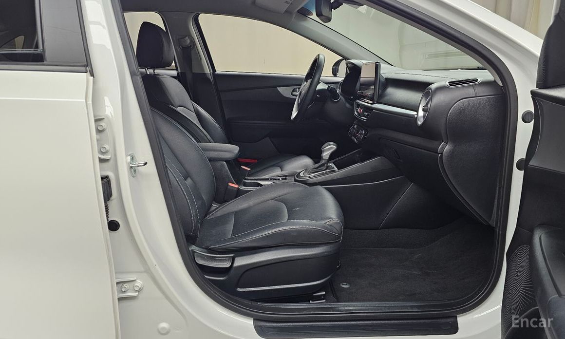 2022 Kia K3 II Рестайлинг 1.6 Trendy с пробегом 98 488 км