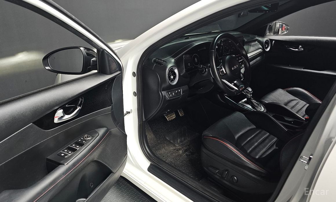 2021 Kia K3 II Рестайлинг 1.6 Turbo GT 5Door Signature с пробегом 125 580 км