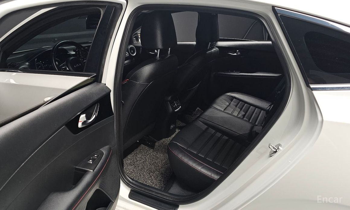 2021 Kia K3 II Рестайлинг 1.6 Turbo GT 5Door Signature с пробегом 125 580 км