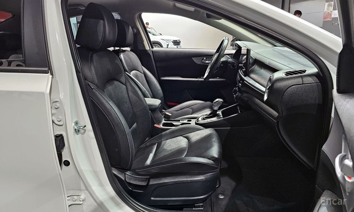 2022 Kia K3 II Рестайлинг 1.6 Prestige с пробегом 69 233 км