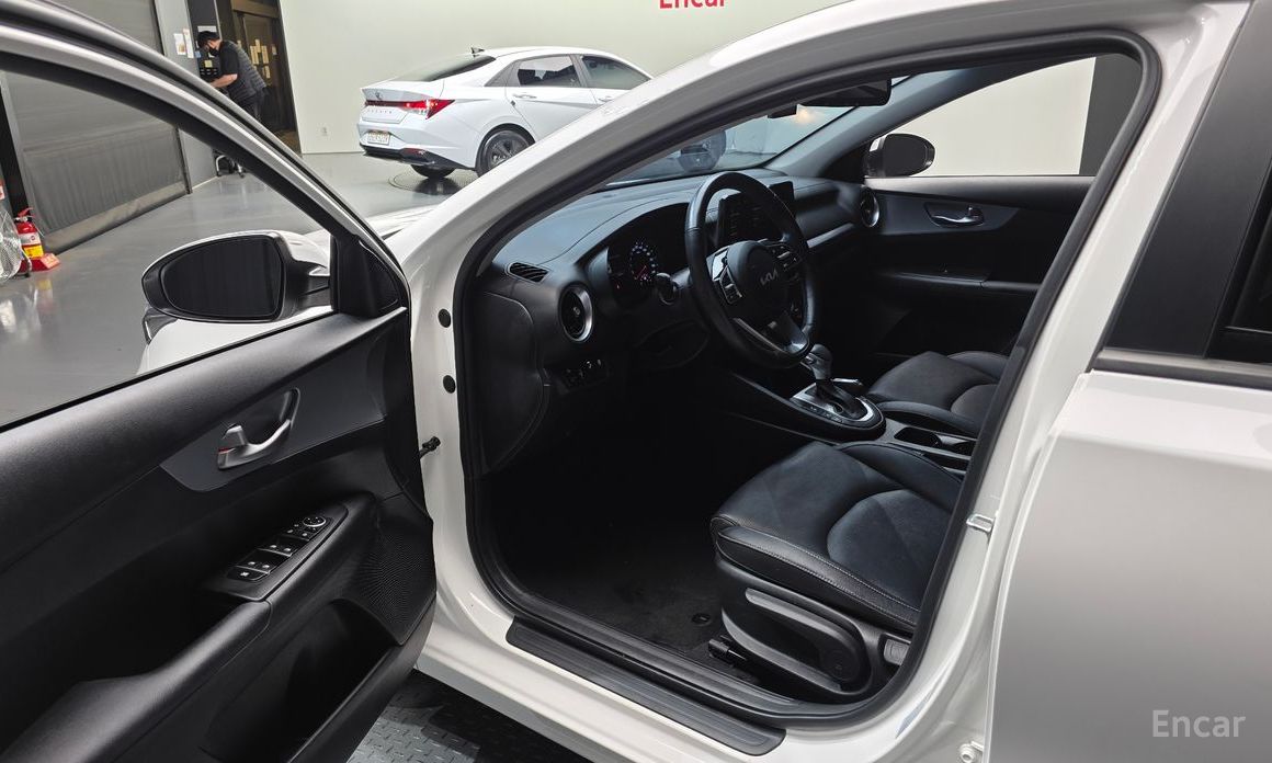 2021 Kia K3 II Рестайлинг 1.6 Prestige с пробегом 42 893 км