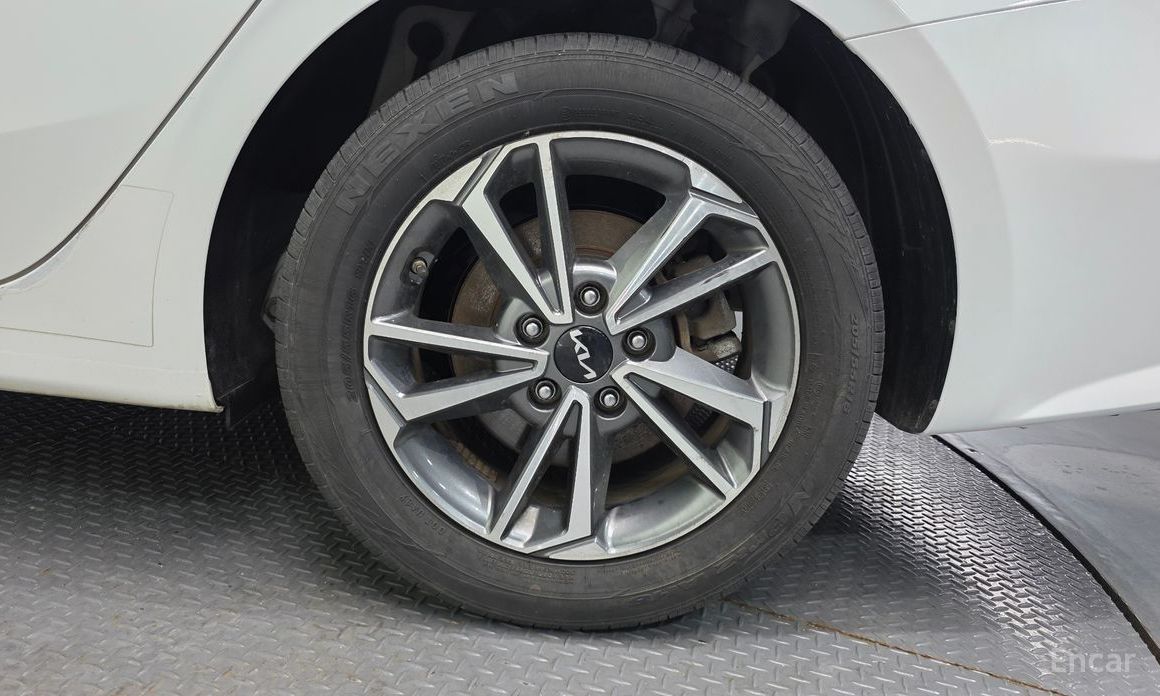 2022 Kia K3 II Рестайлинг 1.6 Trendy с пробегом 112 686 км