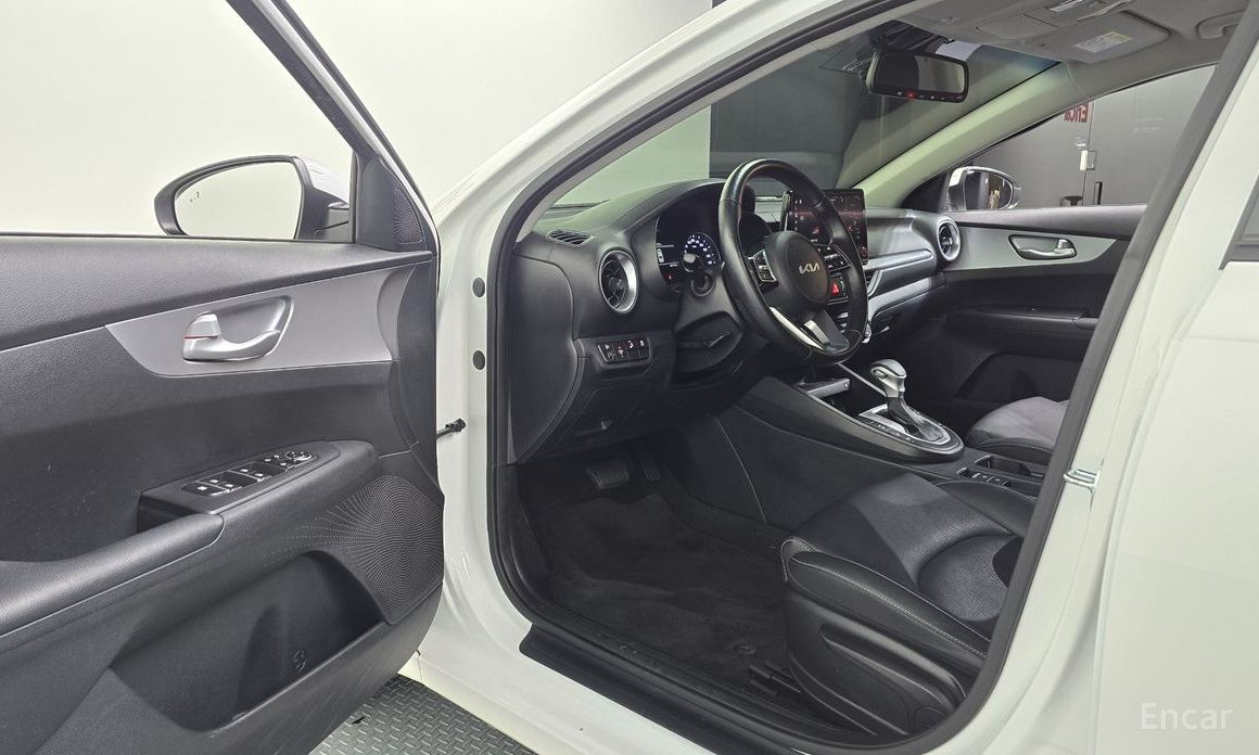 2022 Kia K3 II Рестайлинг 1.6 Prestige с пробегом 86 214 км