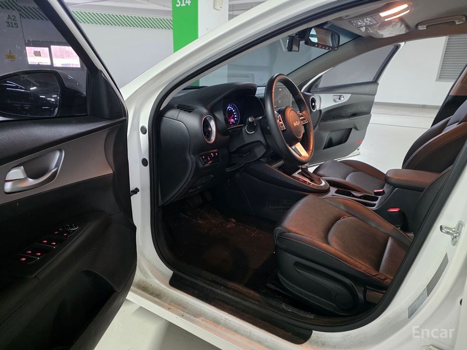 2022 Kia K3 II Рестайлинг 1.6 Prestige с пробегом 31 106 км