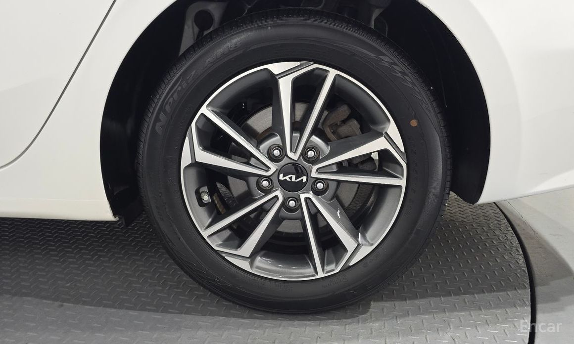 2021 Kia K3 II Рестайлинг 1.6 Trendy с пробегом 75 708 км