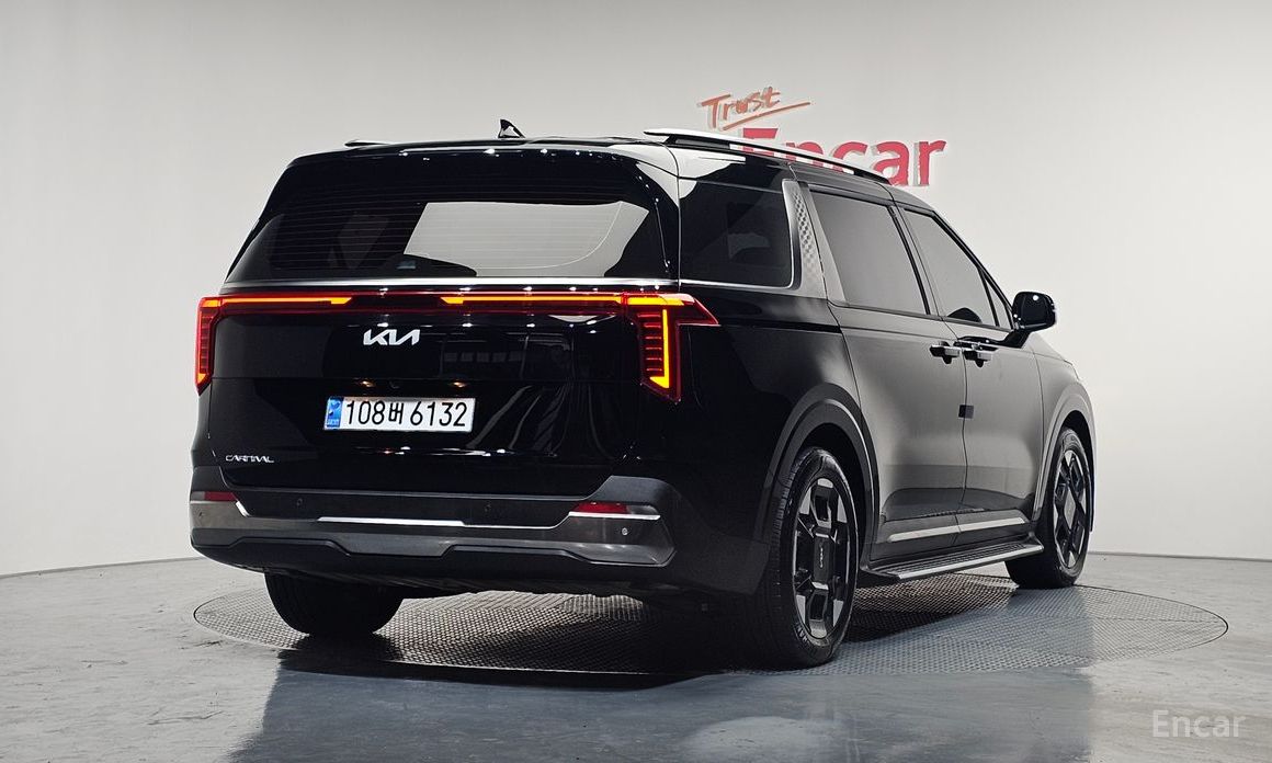 2024 Kia Carnival IV Рестайлинг 9-Seater Noblesse с пробегом 31 506 км