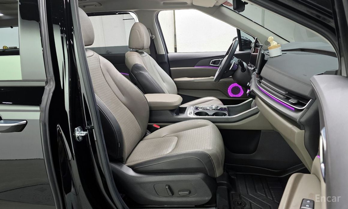 2023 Kia Carnival IV Рестайлинг 9-Seater Noblesse с пробегом 14 820 км