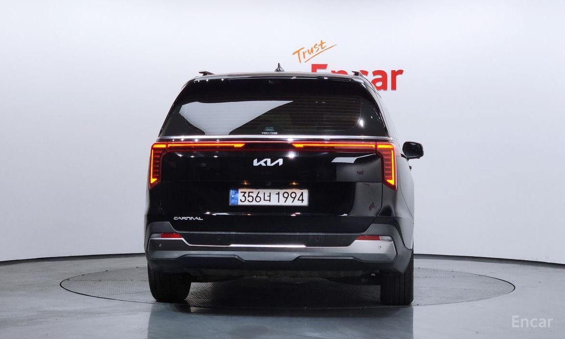 2024 Kia Carnival IV Рестайлинг 9-Seater Signature с пробегом 64 862 км