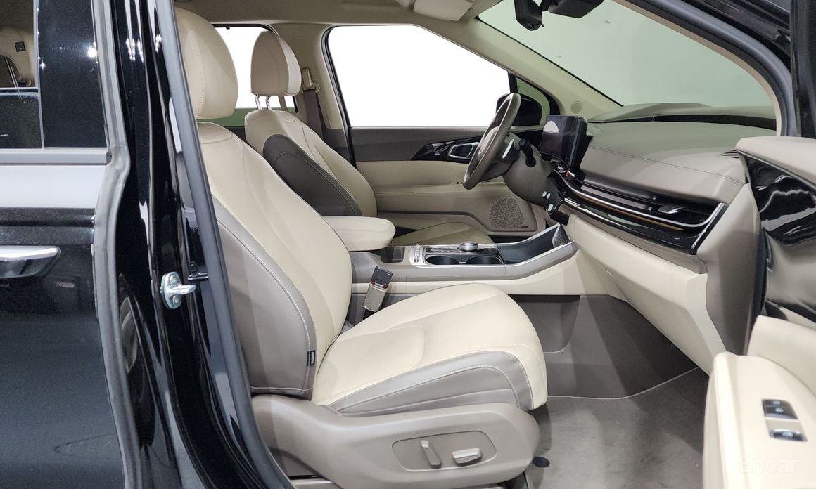 2024 Kia Carnival IV Рестайлинг 9-Seater Signature с пробегом 64 862 км
