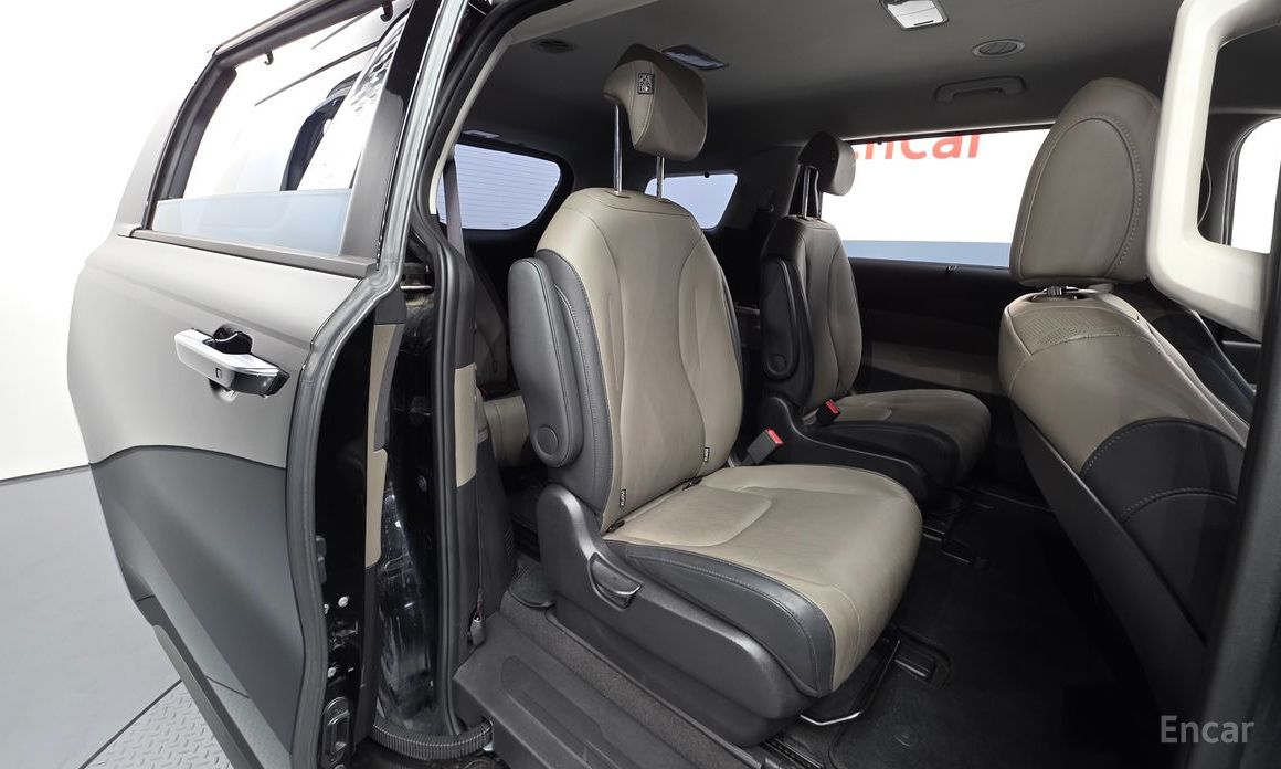 2024 Kia Carnival IV Рестайлинг 9-Seater Noblesse с пробегом 49 034 км